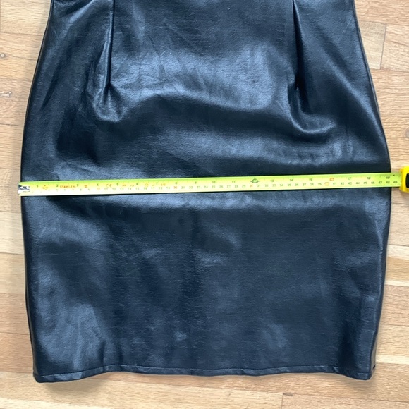 Vintage leather mini dress in Medium size - Picture 10 of 10